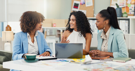 Poster - Laptop, fashion designer and talking with business women brainstorming project theme. Computer, collaboration and happy creative team planning, ideas and fabric color in meeting at startup office