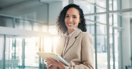 Poster - Portrait, business and woman in office, tablet and smile with financial consultant with digital app. Face, happy person and employee in workplace, technology and internet with accounting and schedule