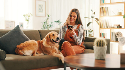 Aufkleber - Smartphone, relax and woman on sofa with dog for bonding, reading or social media scroll at home on day off. Phone, smile and female person in living room with golden retriever, love and search
