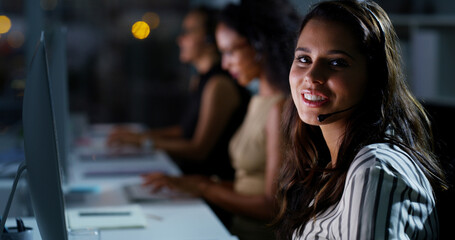 Aufkleber - Night, customer support and portrait of woman on computer in office for talking, online help and consulting. Corporate, business and person with headset for company, communication and b2c contact
