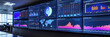 © Strother - Sala de control u oficina moderna con múltiples pantallas grandes que muestran gráficos, tablas y visualizaciones de datos financieros o tecnológicos. Centro de monitoreo.
