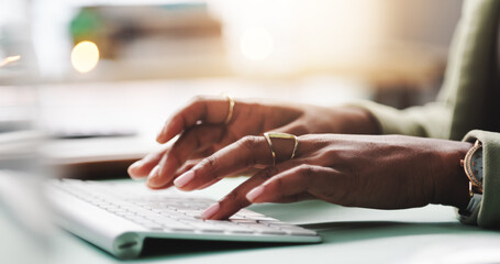 Aufkleber - Hands, computer and business woman typing in office for research or journalism on internet. Writing, keyboard and closeup with professional news reporter working on article, creative story and email