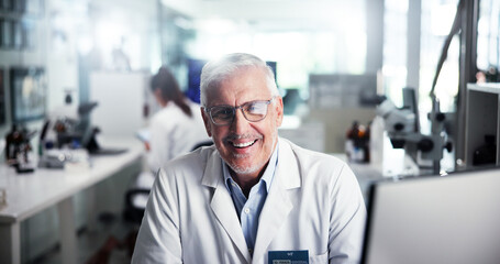 Aufkleber - Portrait, mature man and happy scientist in laboratory for research, chemistry and pharma development. Medical science, smile and professional with glasses on computer for biotechnology innovation