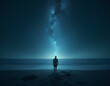 © Guillermo - Hombre conecta simbólicamente con el cosmos con su mente y espíritu mientras camina por la playa.
