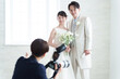 © polkadot - 結婚式で撮影するブライダルカメラマン