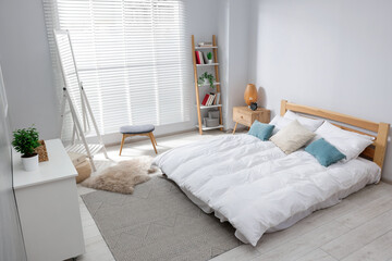 Aufkleber - Comfortable bed, dresser and mirror in bedroom