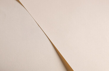 Aufkleber - Soft beige paper texture with light gold and champagne tones, glossy finish with shimmering sparkle, elegant geometric design and layered composition, creating a chic, modern, and luxurious backdrop.