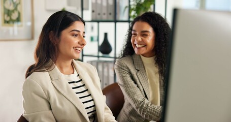 Fototapete - Creative office, meeting and business women on computer for planning, online project and copywriting. Publishing agency, professional and people on pc for research, feedback and website article