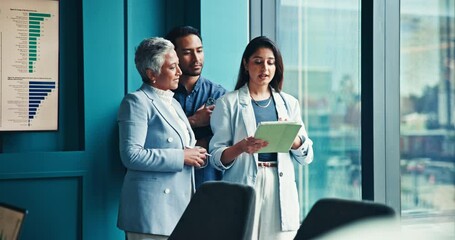 Aufkleber - Business people, discussion or tablet with team for analytics, corporate performance or review in conference. Group, employees or colleagues with technology, graph or statistics for company analysis