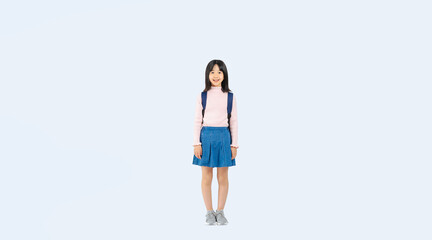 Poster - 笑顔でリュックを背負う小学生の女の子の全身写真（切り抜き背景透過PNGも販売しております。↓作成者リンクから「PNG」で検索してください）