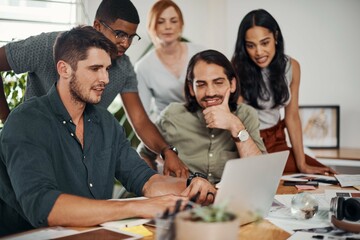Aufkleber - Boardroom, meeting and reading to group, laptop and UI designer in agency, online and brief in email. Communication, diversity and people with tech, brainstorming and listen to strategy in New York