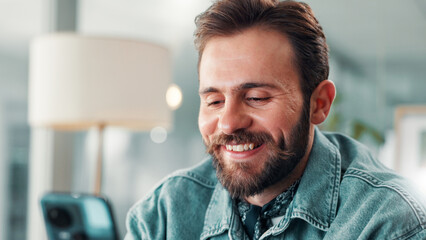Aufkleber - Man, phone and smile for funny social media post, communication or meme online on work break. Relax, happy and male employee on mobile app for chat, notification or reading digital comic or ebook