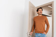 © Prostock-studio - Portrait of excited emotional man walking in his apartment, entering new home, happy young guy standing in doorway of modern flat, looking at design interior, coming inside, free copy space