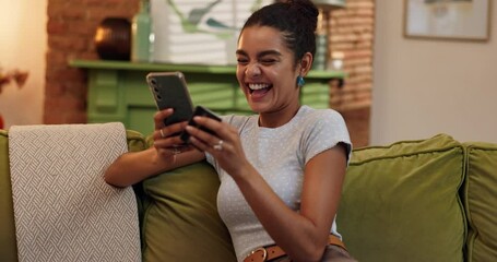 Aufkleber - Woman, phone and credit card for ecommerce in home, sale with online shopping or subscription payment success. Mobile app, banking or fintech for happy person with web store discount and transaction