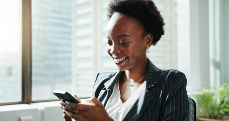 Poster - Business, smile and black woman in office, smartphone and texting with social media, accounting and funny meme. African person, financial advisor and employee in workplace, cellphone and online joke