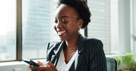 Poster - Business, smile and black woman in workplace, smartphone and text with social media, accounting and funny meme. African person, financial advisor and employee with humor, cellphone and online joke