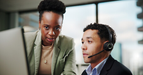 Aufkleber - Call center, team and training with mentor on computer for customer service, consulting or sales advice in office. People, contact us or telemarketing manager with discussion, help intern or coaching