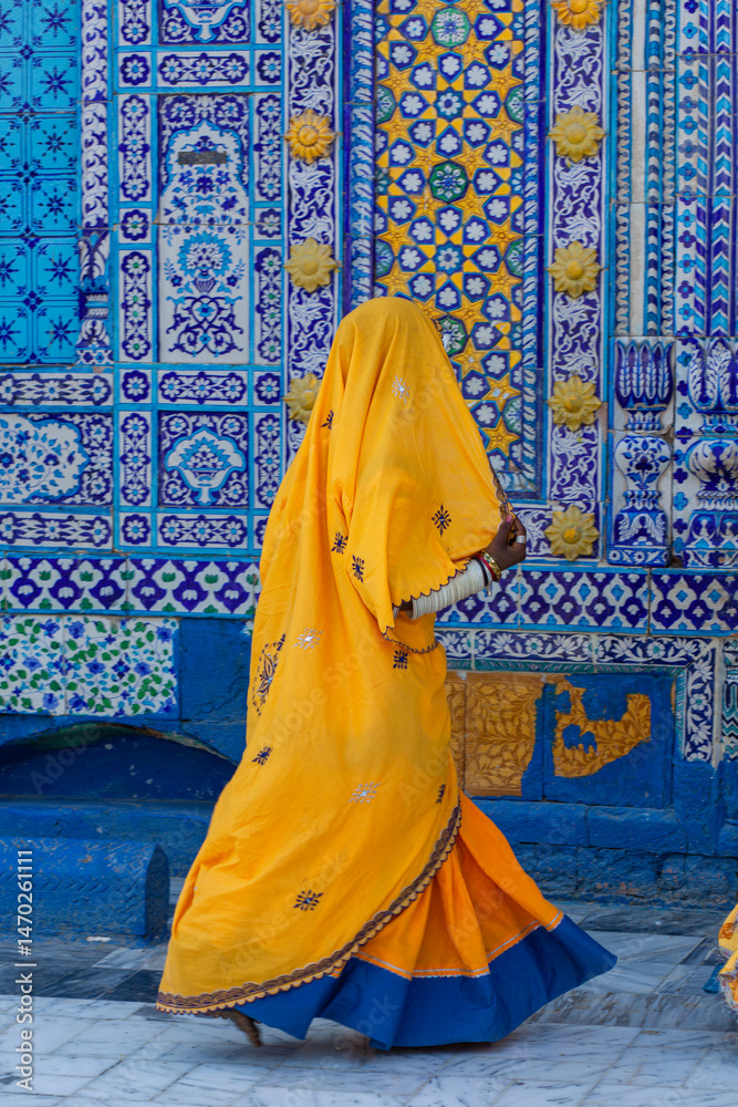 Sachak Sar Mast. Shrine of Sachal Sarmast at Daraza Shrif, Sindh ...