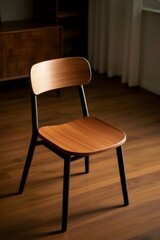 Aufkleber - 木製シートと背もたれのあるクラシックなデザインの椅子 茶色と黒色の家具と柔らかい自然光が差し込むシンプルでエレガントな室内空間