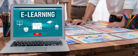 Leinwandbilder - E-learning website with brisk sofware for student to study online on the internet network