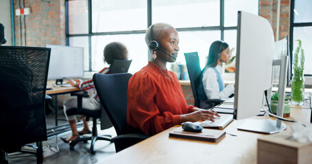 Fototapete - Call center, agent and woman with computer, lead generation and communication with contact for sales. Business, consultant and people with tech for telemarketing, talking and research for services