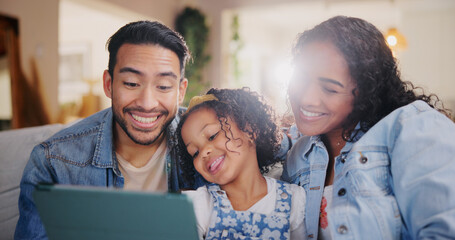 Aufkleber - Home, girl and parents on couch, tablet and child with social media, entertainment and smile. Family, apartment and mother with father, kid and technology with online video, funny or bonding together