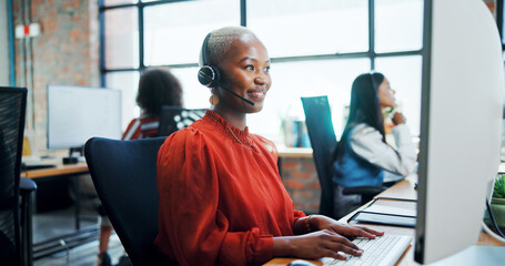 Fototapete - Call center, agent and woman with headset, computer and lead generation, conversation and consultation. Telemarketing, smile and person with tech for sales, communication and friendly for service