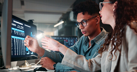 Aufkleber - Meeting, computer and business people in office for trading, online investment and stock market. Corporate, teamwork and man with woman on pc for finance analysis, planning and collaboration at night