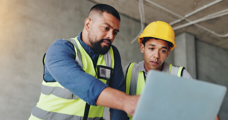 Aufkleber - Man, laptop and architect at construction site with discussion, review and team for renovation project. Lead engineer, computer and point with partner, solution or feedback for property development