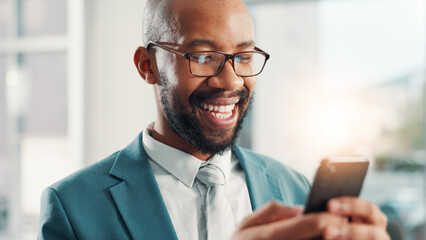 Fototapete - Phone, happy and black man in office with communication, contact or business networking. Smile, cellphone and African male financial manager with email for finance report with client in workplace.
