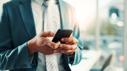 Leinwandbilder - Phone, hands and black man in office with communication, contact or business networking. Connectivity, cellphone and African financial manager with email for finance report with client in workplace.