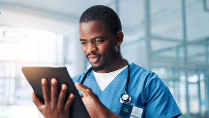 Aufkleber - Internet, doctor and black man in clinic, tablet or typing with email with connection. Healthcare, African person or medical with professional, tech or online reading for diagnosis report in hospital