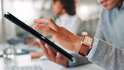 Aufkleber - Hands, business and man scroll on tablet for research, financial report and schedule update. Accountant, digital and coworking for finance agenda, information and feedback for investment in office
