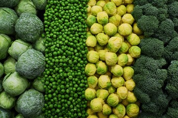 Poster - Fresh and Frozen Vegetable Prices Compared, Showcasing Vibrant Greens Arranged in a Market Display for Effective Price Analysis