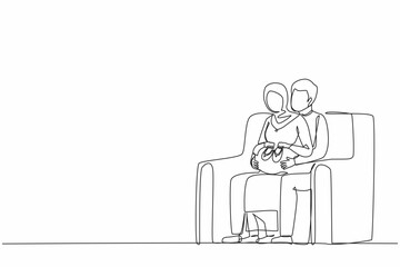 Poster - Single one line drawing Arab pregnant woman holding baby shoes and her husband on sofa at home. Pregnant woman and her husband holding baby shoes and hugging tummy. Continuous line draw design vector
