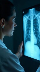 Aufkleber - Medical professional reviews radiology image