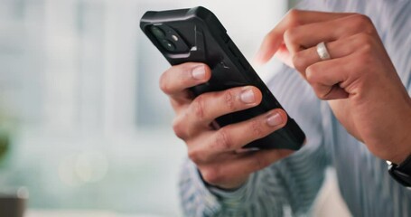 Aufkleber - Hands, phone and text message with business person in office for communication, scrolling or update. App, browsing and social media with employee in workplace for contact, ecommerce or research