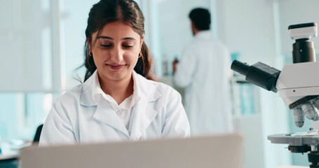 Aufkleber - Laboratory, woman and scientist with laptop for report, investigation or confidence for research. Healthcare, female person and science expert with digital for smile biotechnology or medical results