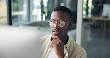 Leinwandbilder - Black man, glasses and reading at computer for business, email networking or review article in office. Creative writer, SEO or thinking with tech for news information, latest trends or proofreading