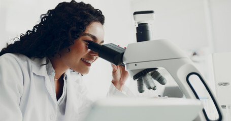 Aufkleber - Scientist, woman and study with microscope in lab for medical innovation, DNA solution or test. Science, person and happy with microbiology equipment for cancer research, cure development or analysis