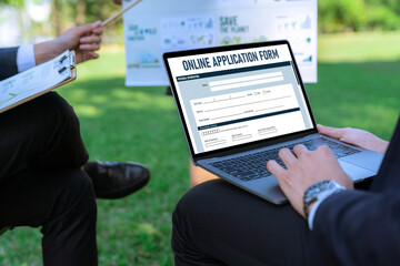Poster - Online application form for brisk registration on the internet website