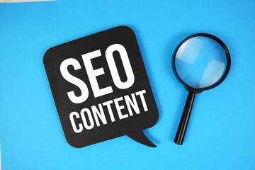 Aufkleber - SEO Content text with magnifying glass on blue background