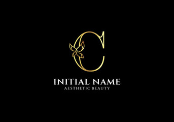 Leinwandbilder - Initial C Letter Logo Design with Butterfly/Leaf Element	