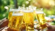 青空の下でビールを乾杯する爽やかなアウトドアシーン｜夏,仲間,楽しさ,冷たい,明るい