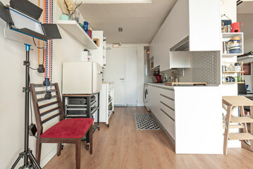 Aufkleber - Traditionally, kitchens were closed and purely functional spaces