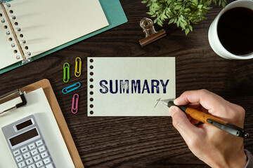 Poster - There is word card with the word Summary. It is as an eye-catching image.