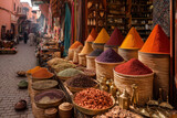 Kolorowe przyprawy na tradycyjnym marokańskim targu w Marrakeszu. Aromatyczne mieszanki, intensywne barwy i zapachy orientu tworzą wyjątkową atmosferę souku.