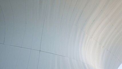 Poster - Contemporary facade featuring curved geometric motifs