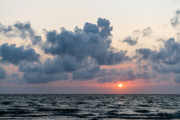Wall Mural - sunset on the sea