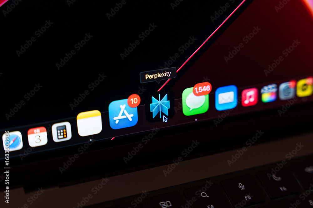 laptop dock showing perplexity ai app icon - Seoul, South Korea ...